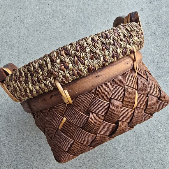 Vintage Storage Basket - Picture 2 of 5